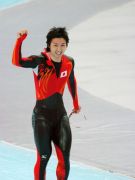 20050256